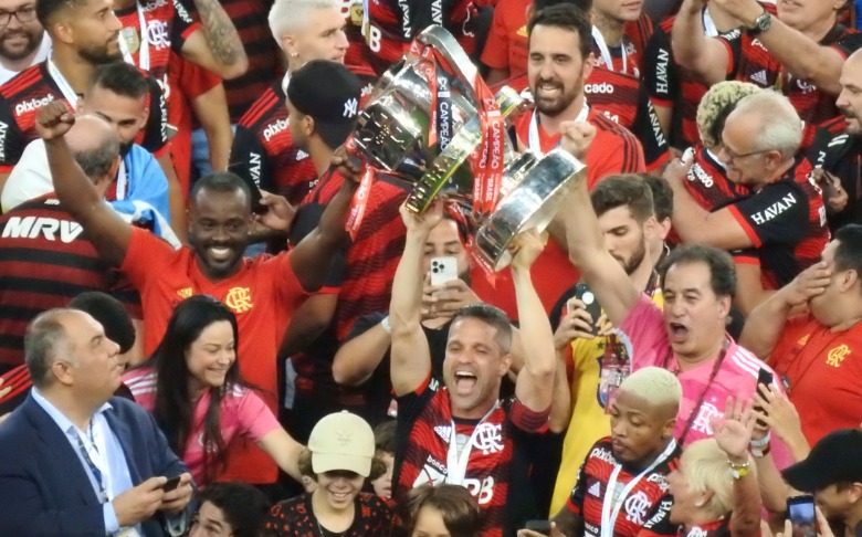 Copa do Brasil: Nos pênaltis, Flamengo vence o Corinthians e ergue a taça